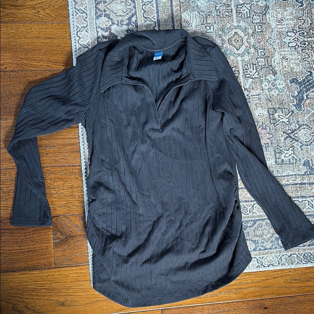 Old Navy Black Long Sleeve maternity